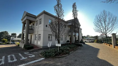33 Georgian Cres, Bryanston